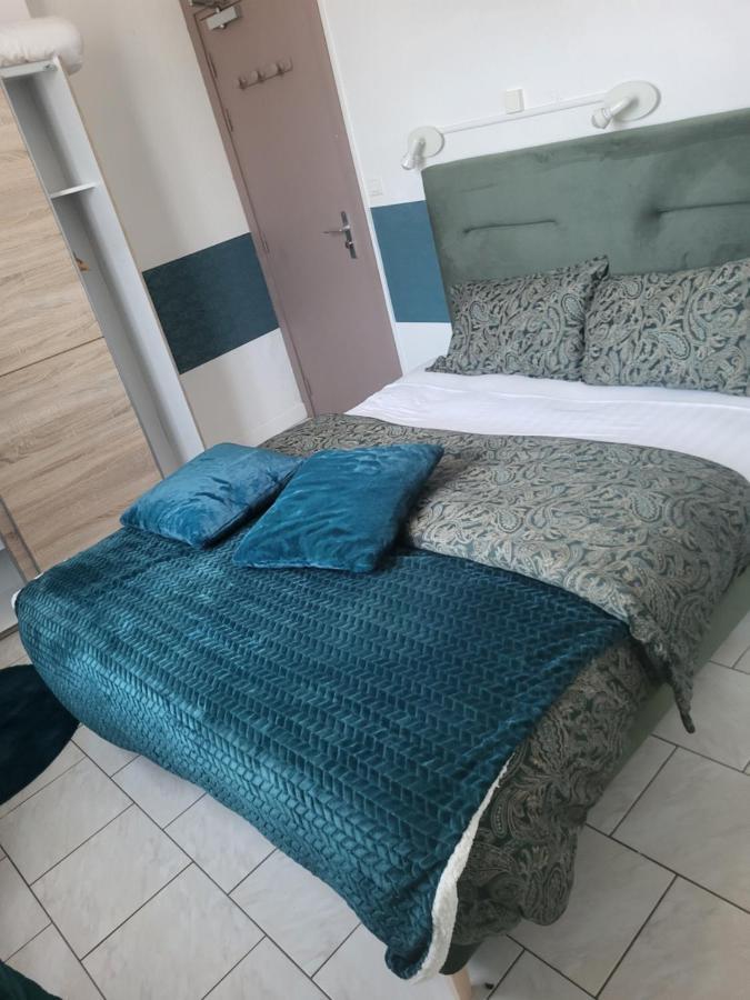 Akwaba Chez Ouli Hotel Levens Luaran gambar