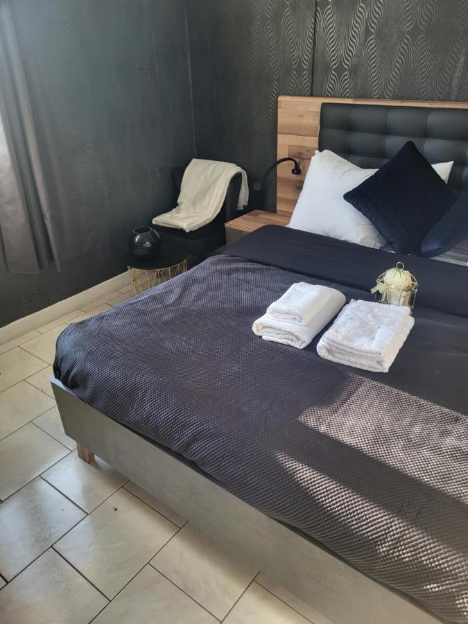 Akwaba Chez Ouli Hotel Levens Luaran gambar