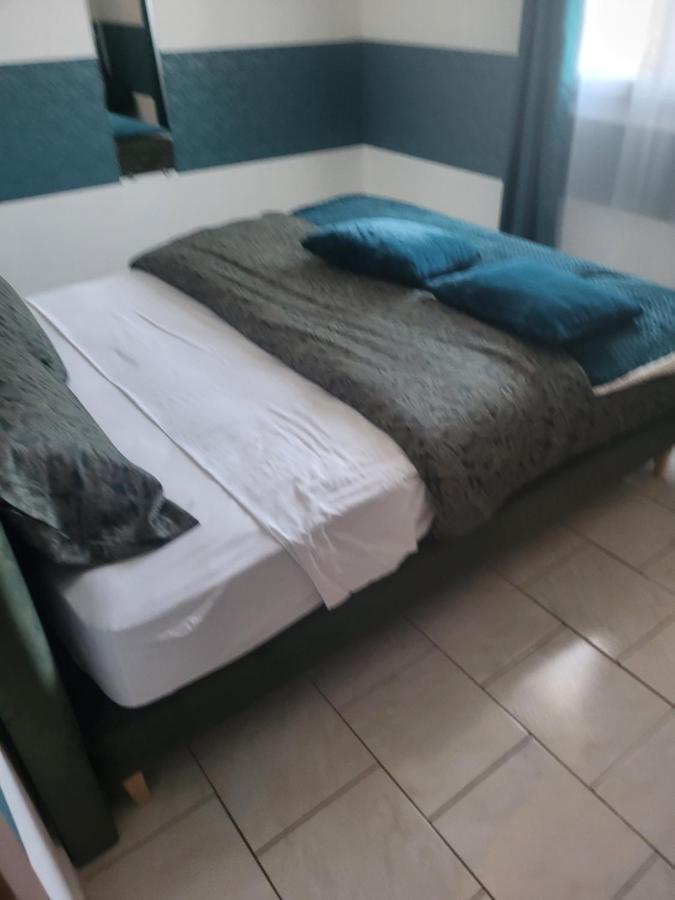 Akwaba Chez Ouli Hotel Levens Luaran gambar